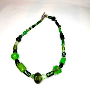 Green Necklace Glass 19in